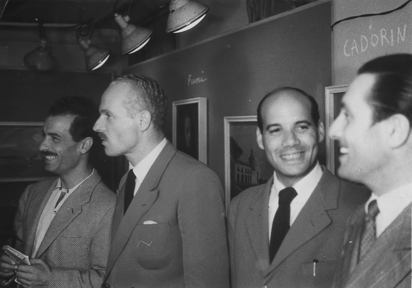 Renzo Bongiovanni Radice con altri artisti all’inaugurazione di una mostra, fine anni '30
